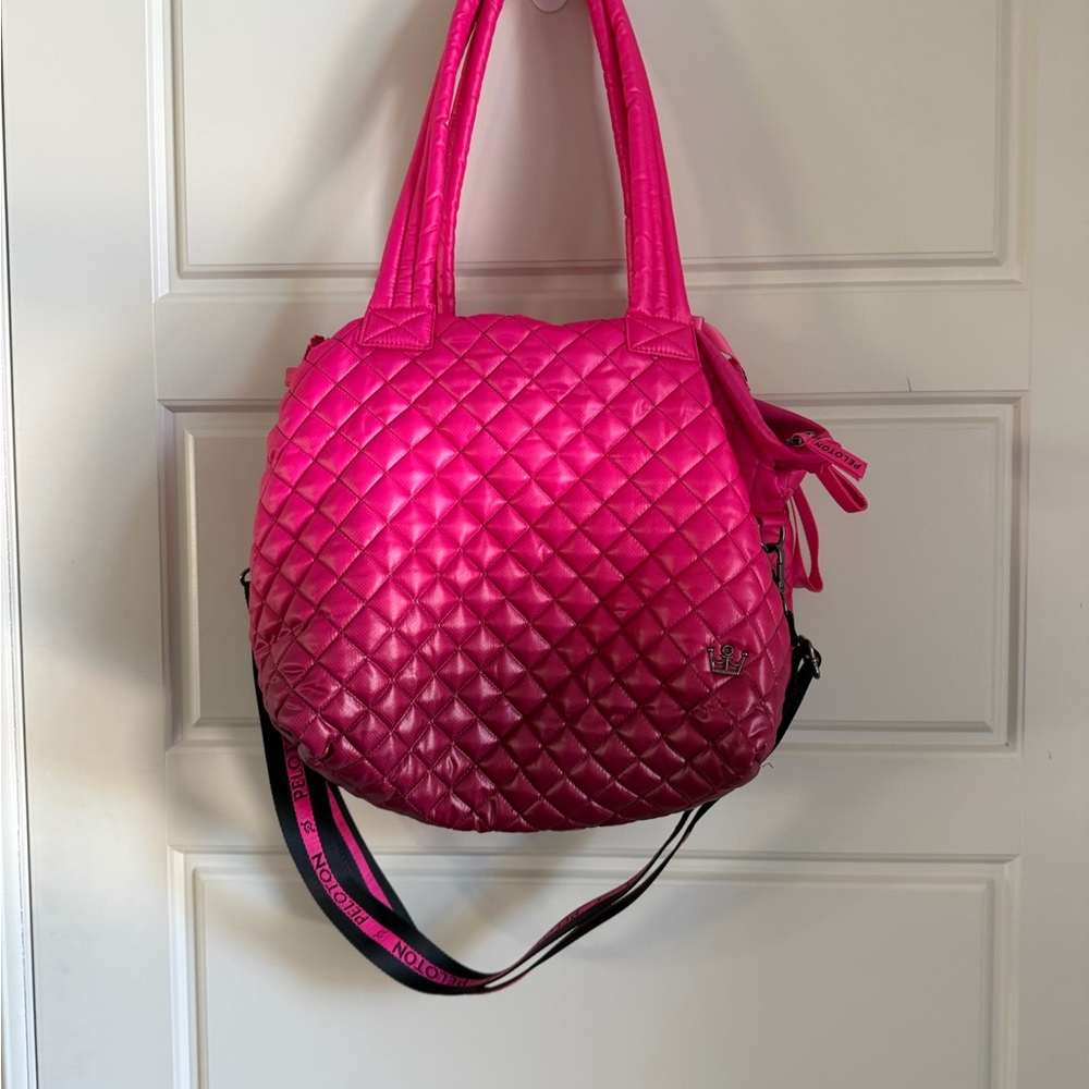 Oliver Thomas x Peloton Kitchen Sink Tote - Picture 2 of 5